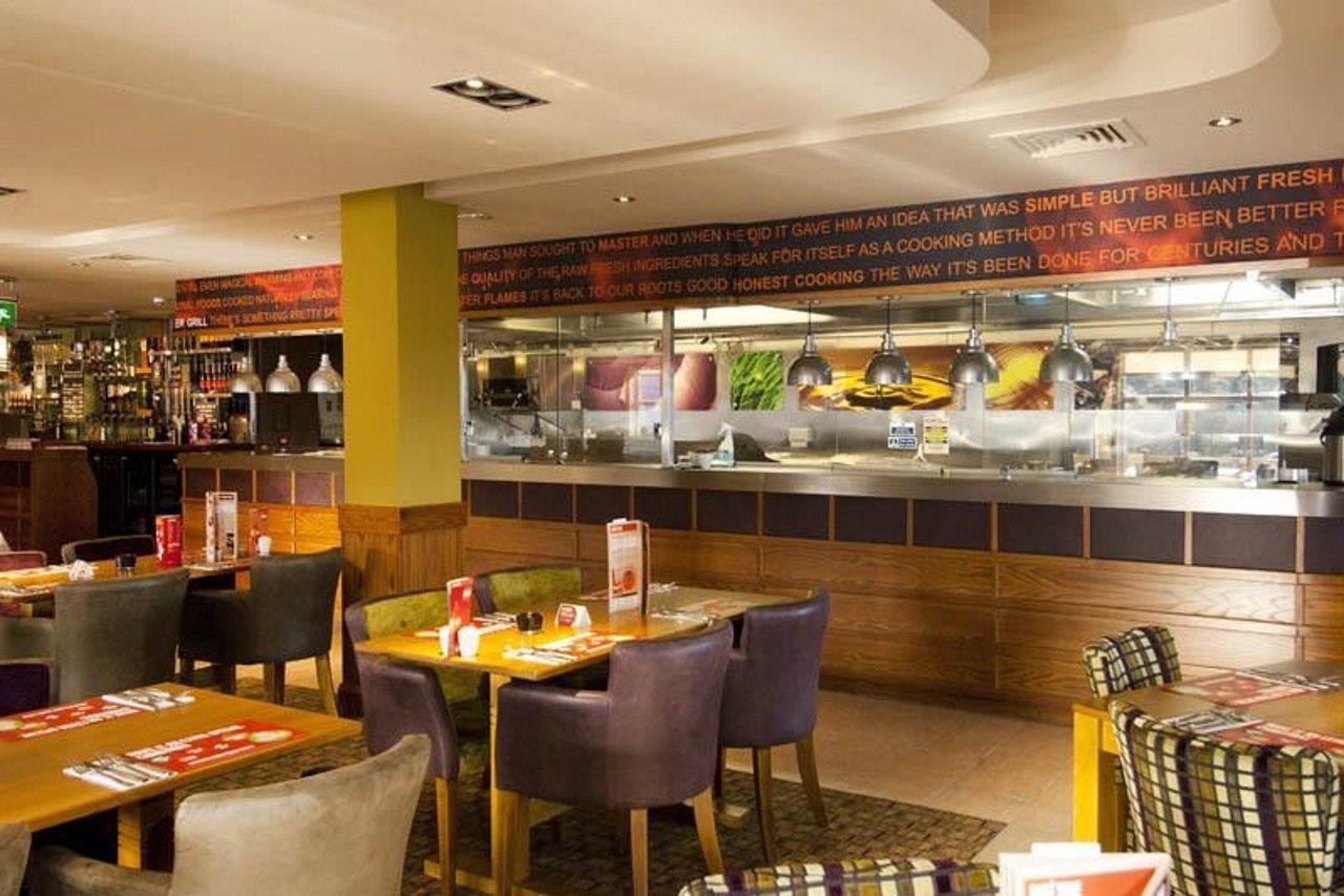 Premier Inn Burton On Trent Central 외부 사진